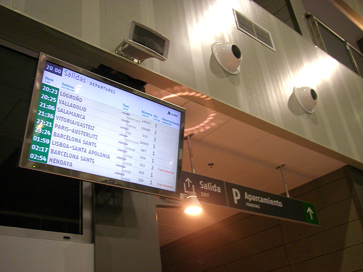 Información al Viajero en Estaciones de Tren y AVE